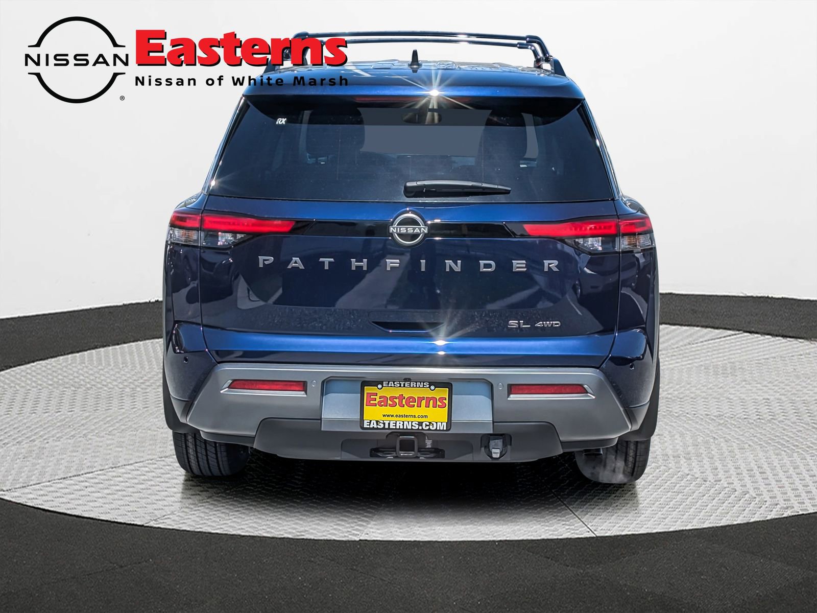 New 2026 Nissan Pathfinder SL image 8