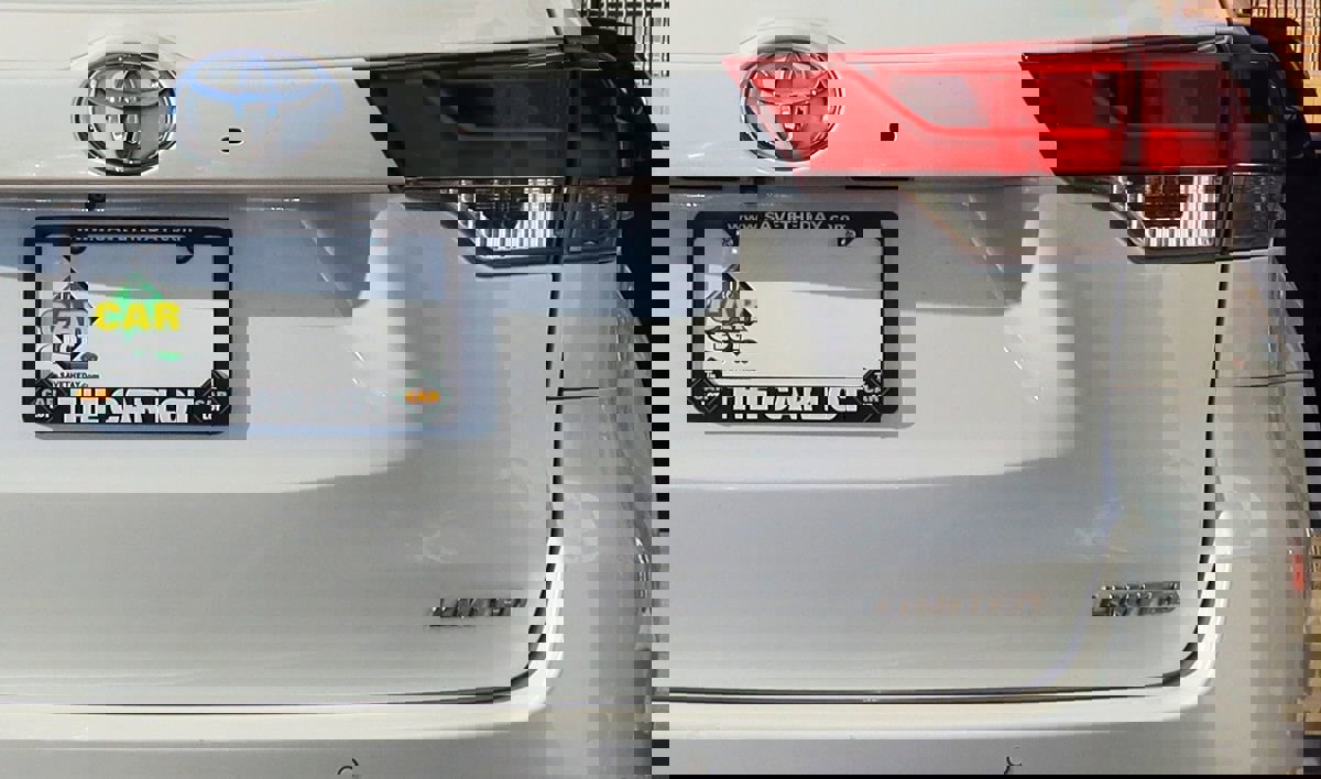 Used 2019 Toyota Highlander Limited image 20