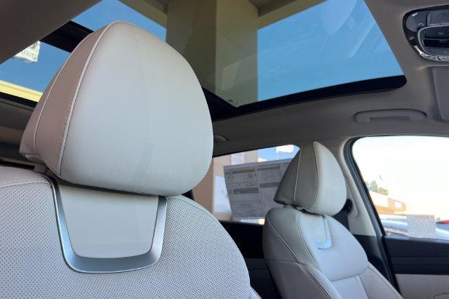 New 2026 Hyundai Tucson Limited AWD/4WD image 16