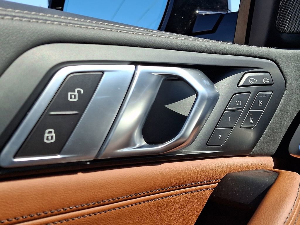 New 2026 BMW X6 M60i AWD/4WD image 16