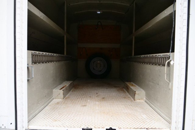 Used 2019 Ford F550 XL / DRW / Knapheide KUV / V8 image 27