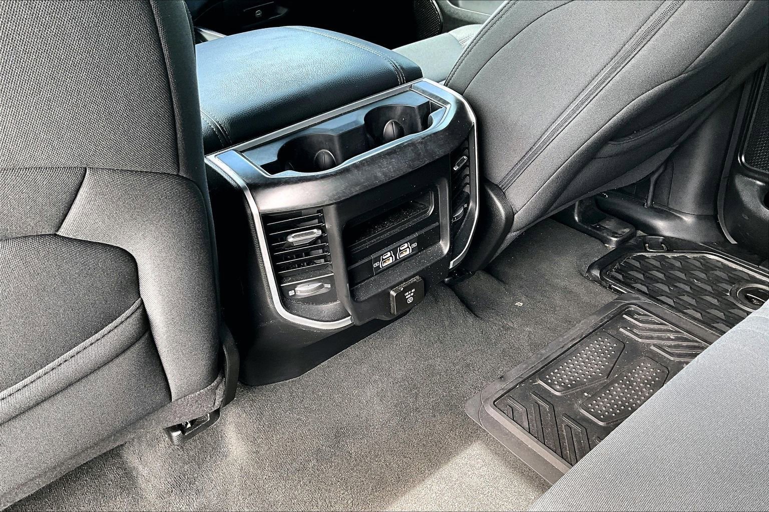 Used 2021 RAM 1500 Big Horn image 11