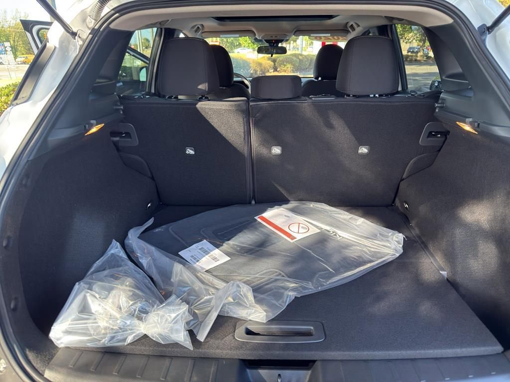 New 2026 Nissan Kicks SV w/ SV Premium Package image 32