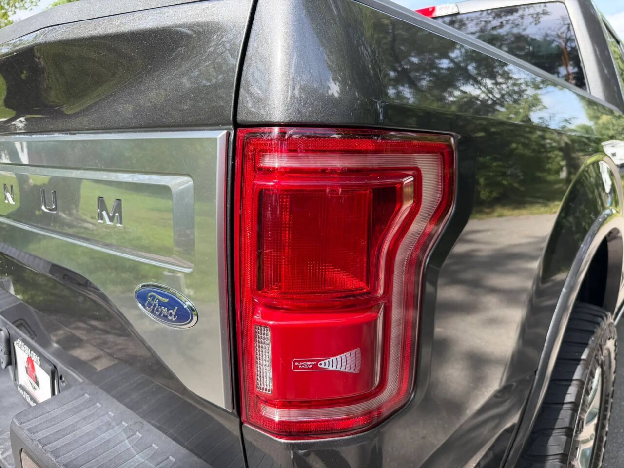Used 2015 Ford F150 Platinum w/ Equipment Group 701A Luxury AWD/4WD image 72