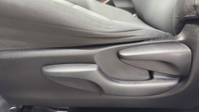 Used 2015 Toyota Highlander LE FWD image 23
