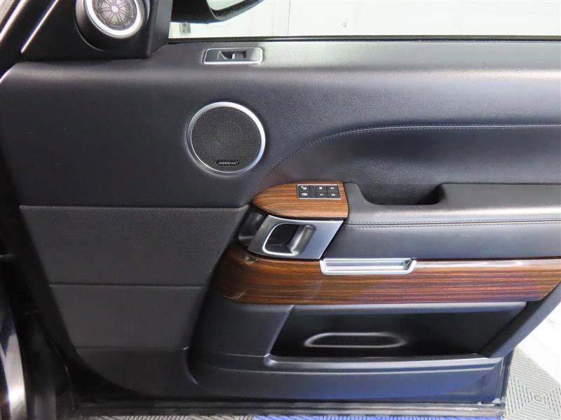 Used 2016 Land Rover Range Rover Supercharged image 37