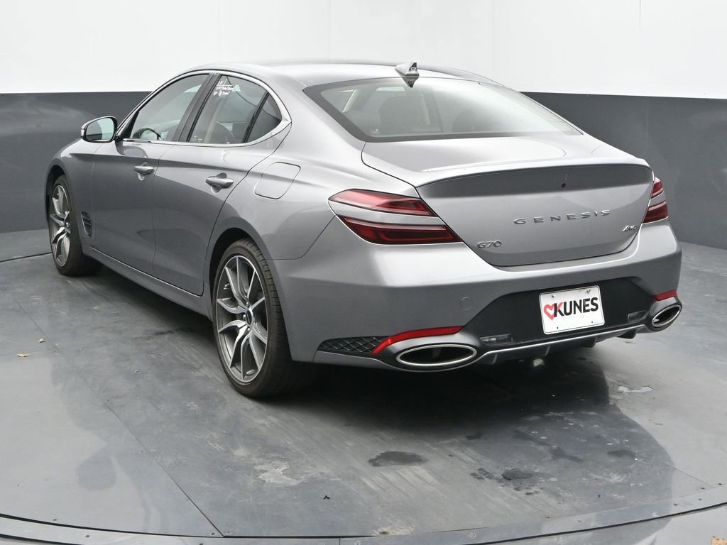 Used 2025 Genesis G70 2.5T image 9