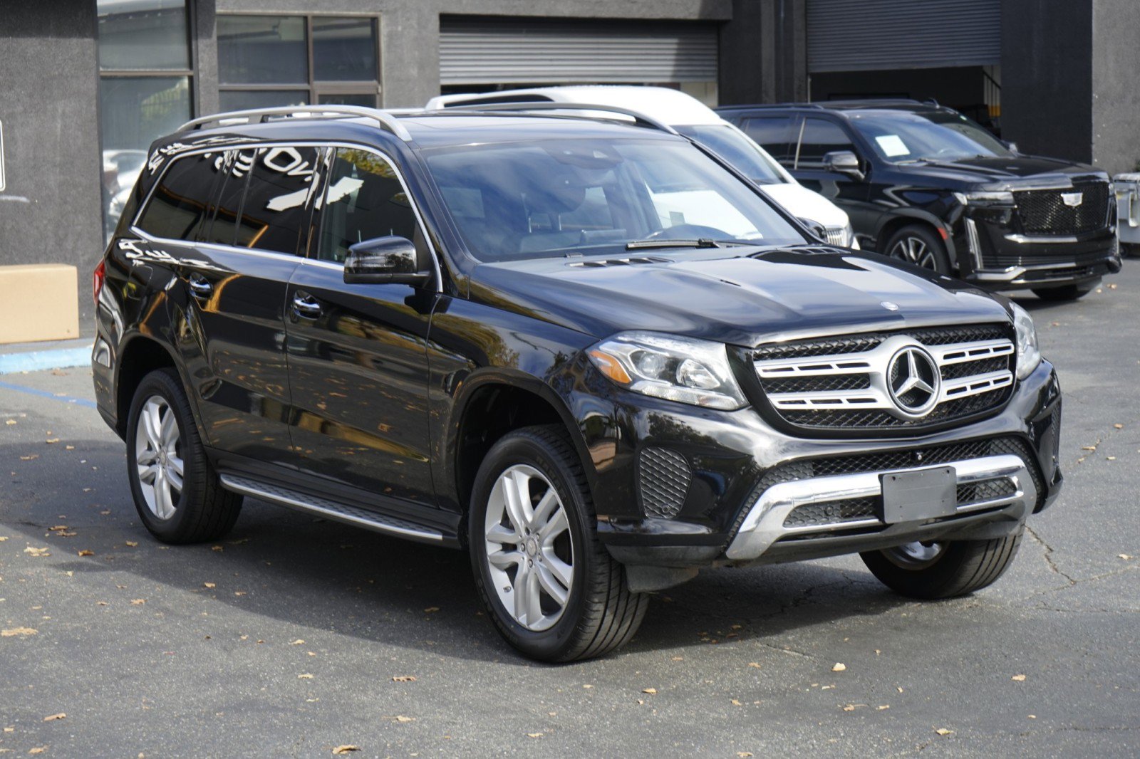 Used 2017 Mercedes-Benz GLS 450 4MATIC w/ Premium Package image 6
