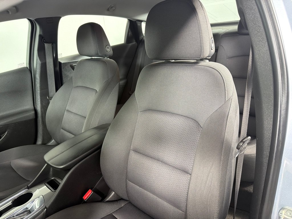 Used 2018 Chevrolet Malibu LT FWD image 11