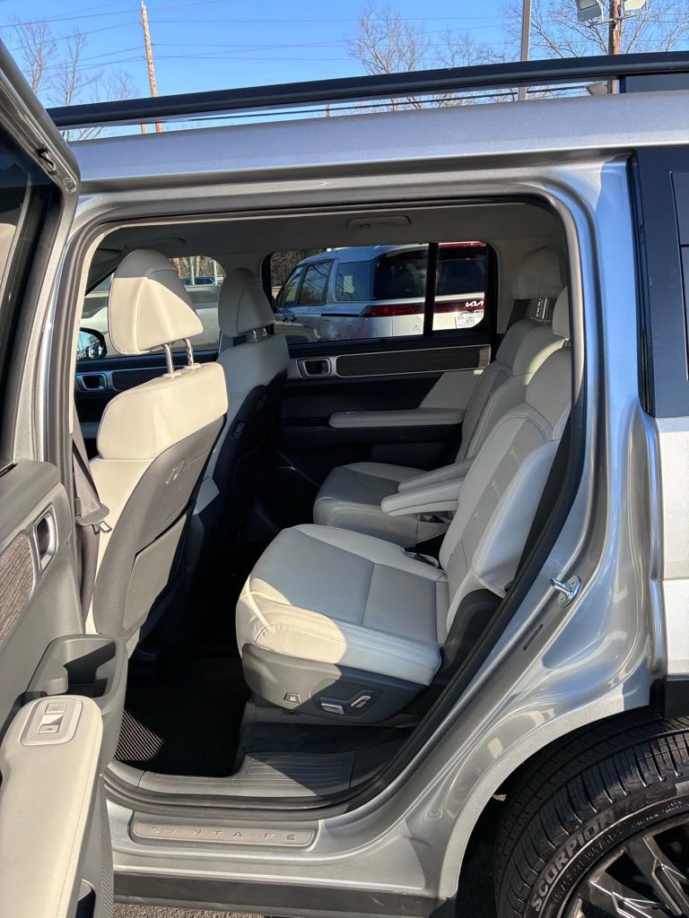 Used 2024 Hyundai Santa Fe Calligraphy image 24