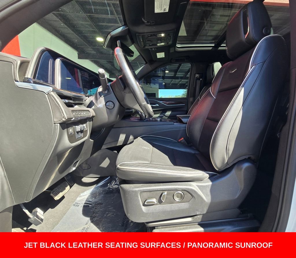 Used 2021 Cadillac Escalade Premium Luxury w/ Performance Package image 3