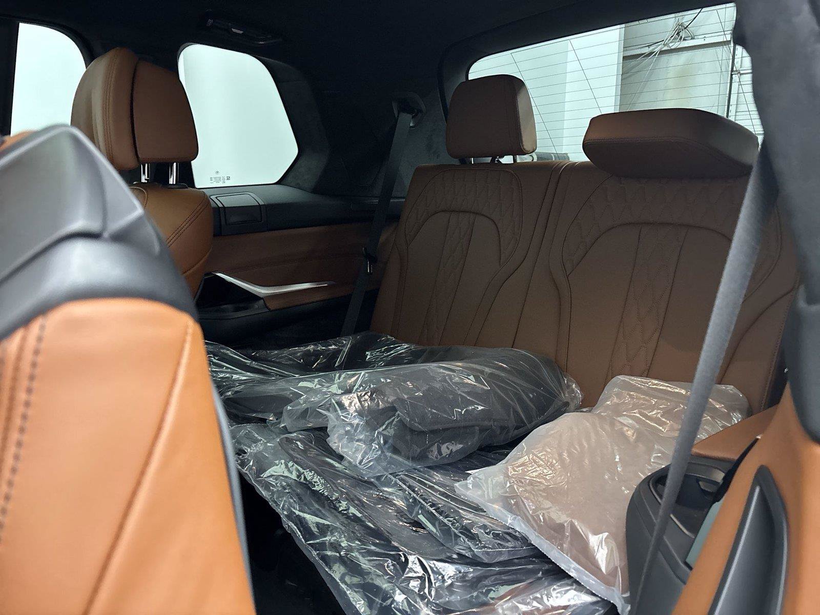 New 2027 BMW X7 xDrive40i w/ Executive Package AWD/4WD image 18