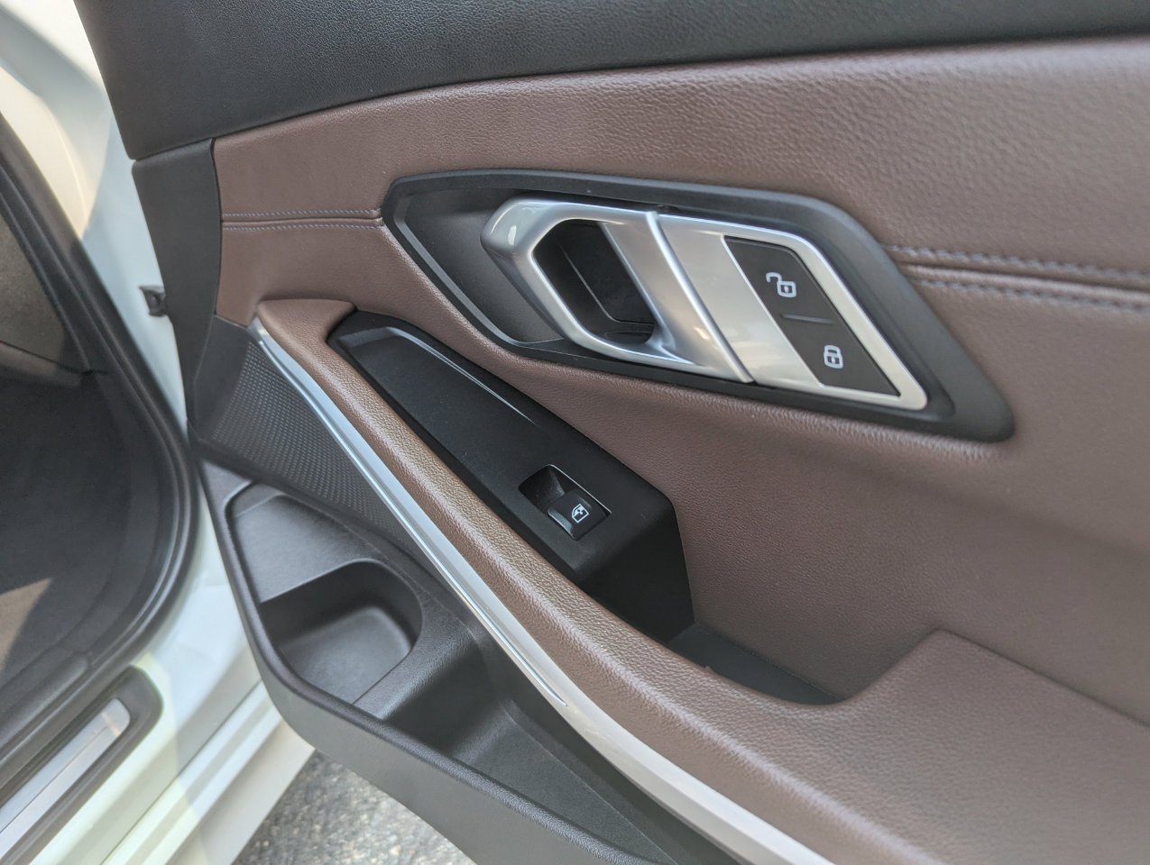 Used 2020 BMW 330i xDrive Sedan w/ Premium Package image 40