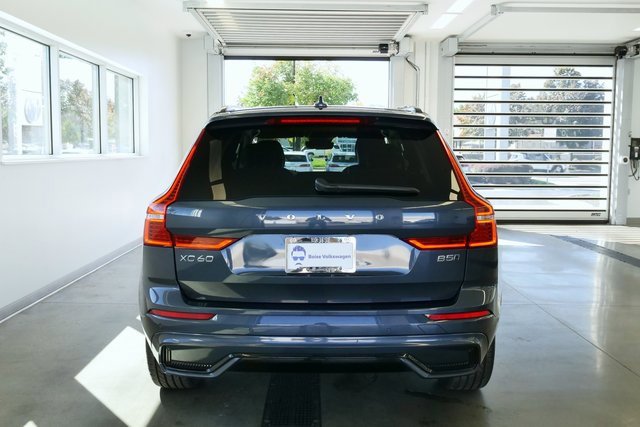 Used 2024 Volvo XC60 B5 Plus image 5