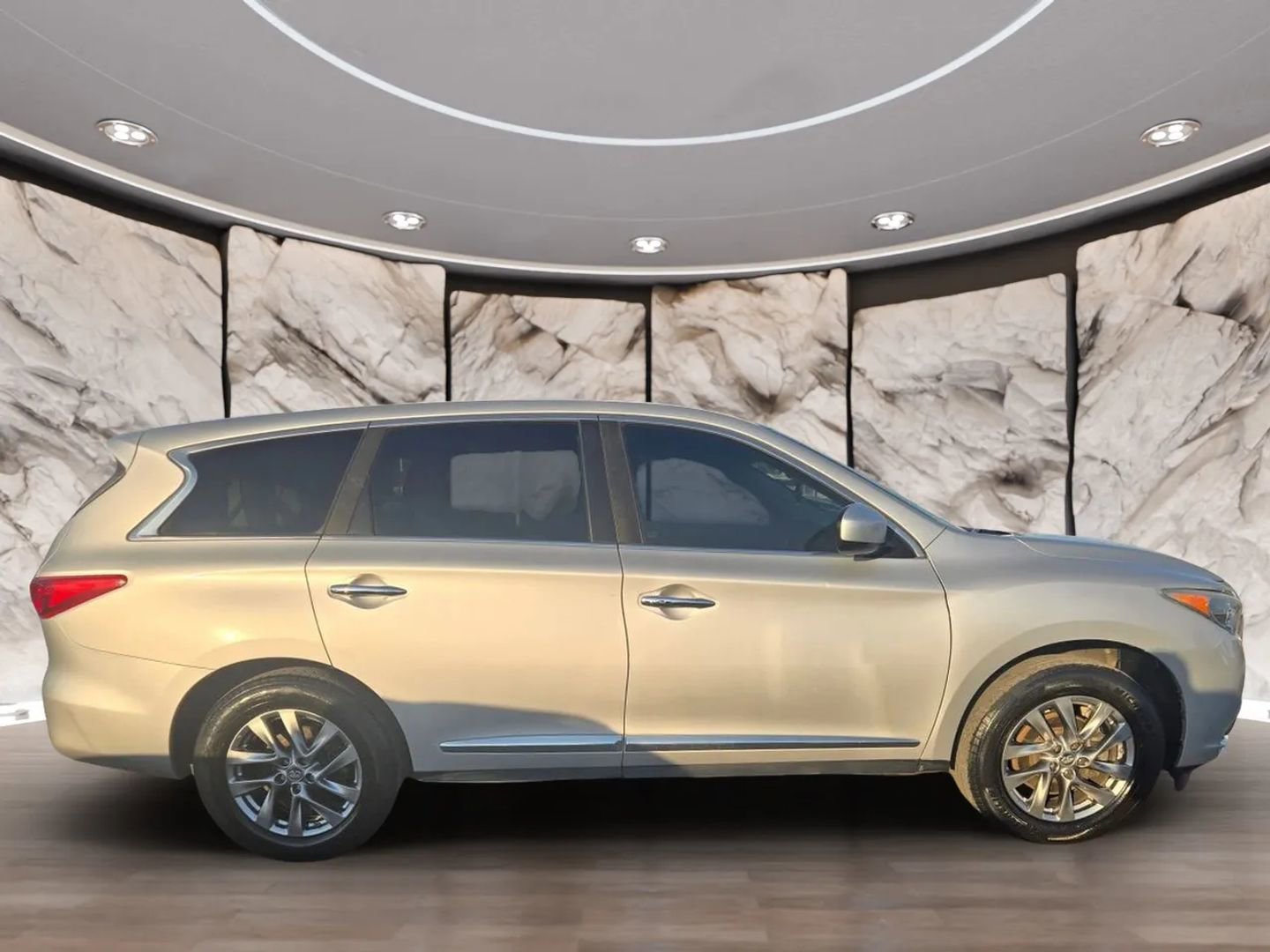 Used 2015 INFINITI QX60 image 4