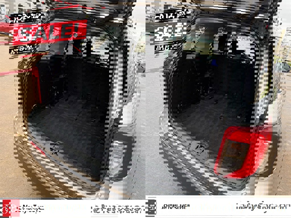 Used 2023 Ford Explorer XLT w/ Equipment Group 202A image 30