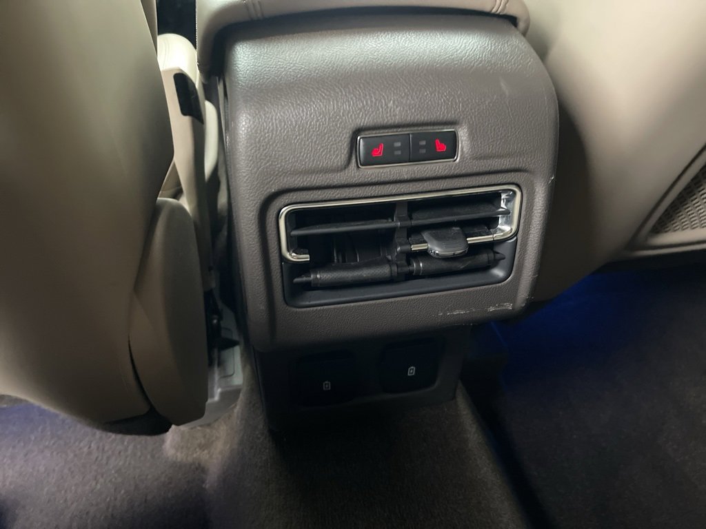 Used 2021 Lincoln Corsair Reserve w/ Equipment Group 201A image 17