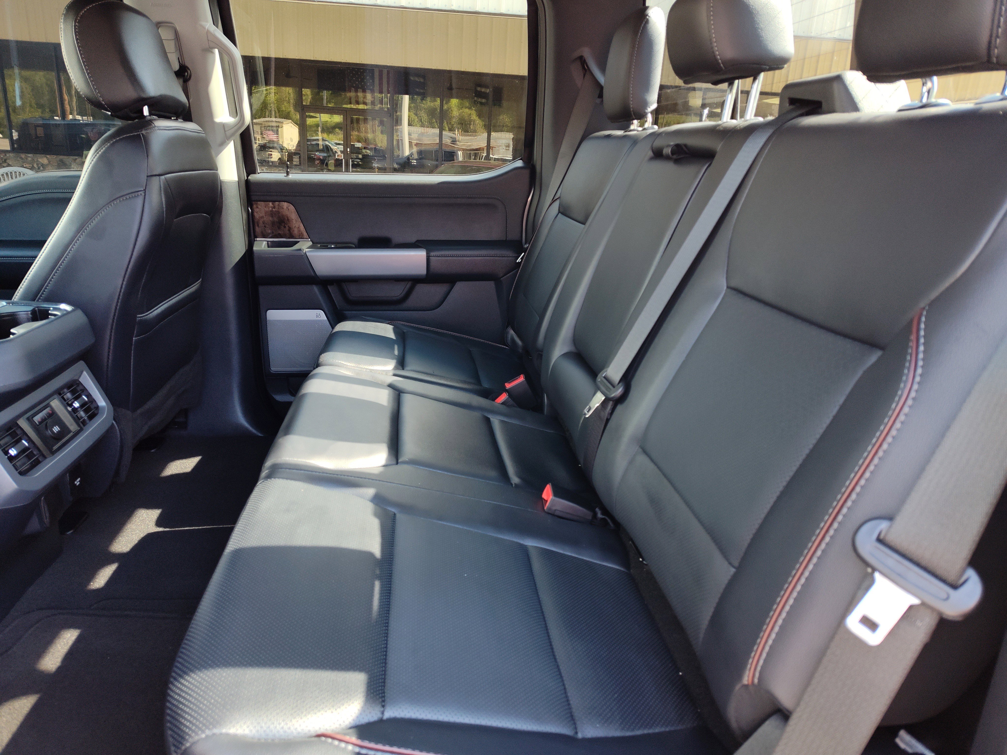 Used 2024 Ford F250 Lariat w/ Lariat Ultimate Package image 21