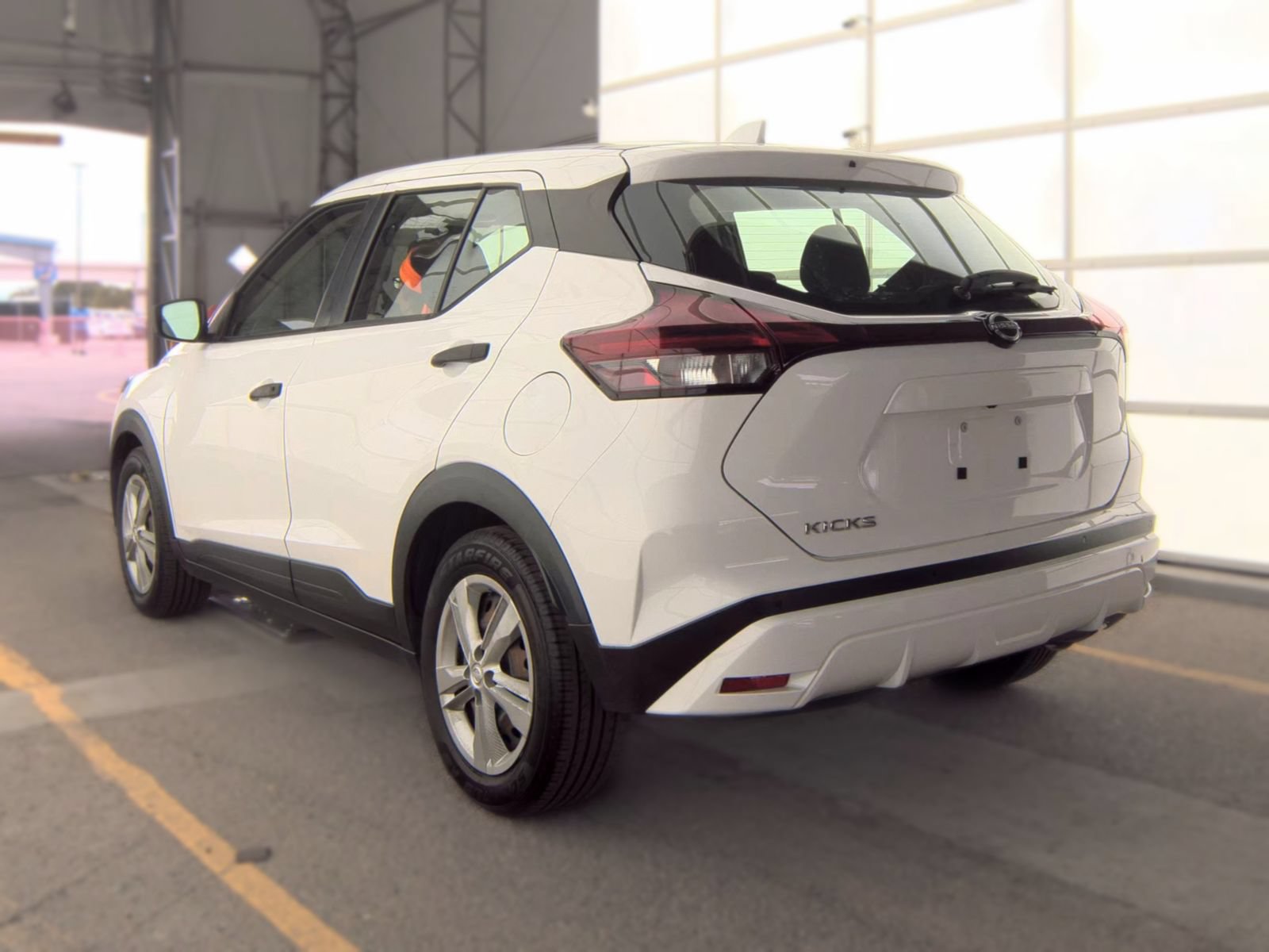 Used 2023 Nissan Kicks S FWD image 6