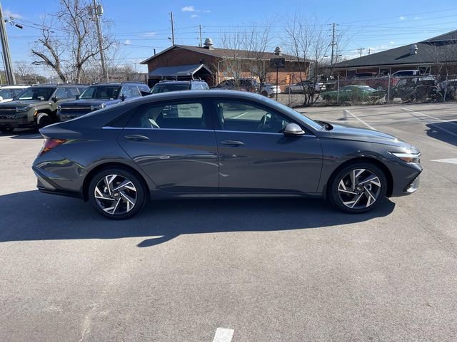 New 2026 Hyundai Elantra Limited FWD image 6