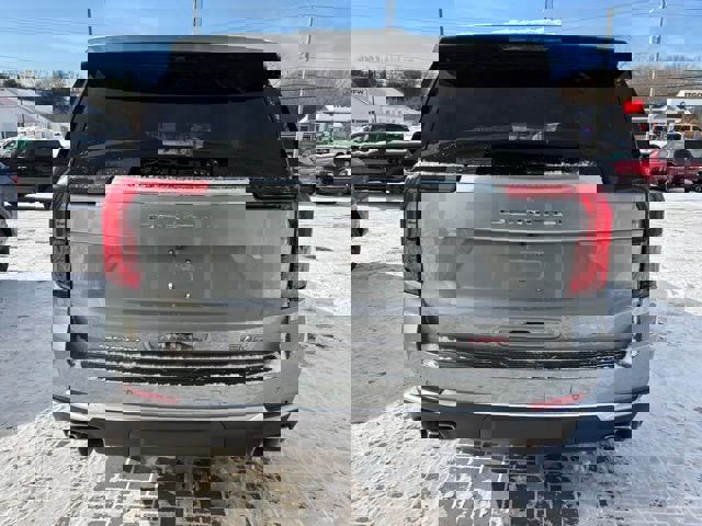 New 2026 GMC Yukon XL Denali image 9