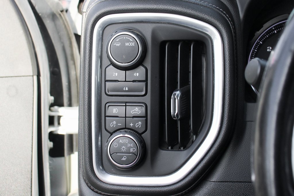 Used 2021 Chevrolet Silverado 3500 LT w/ Convenience Package image 19