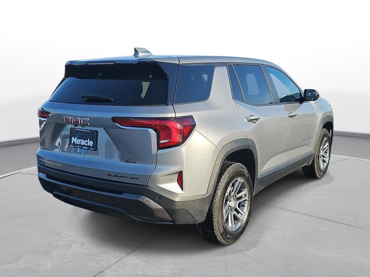 Used 2025 GMC Terrain Elevation image 5