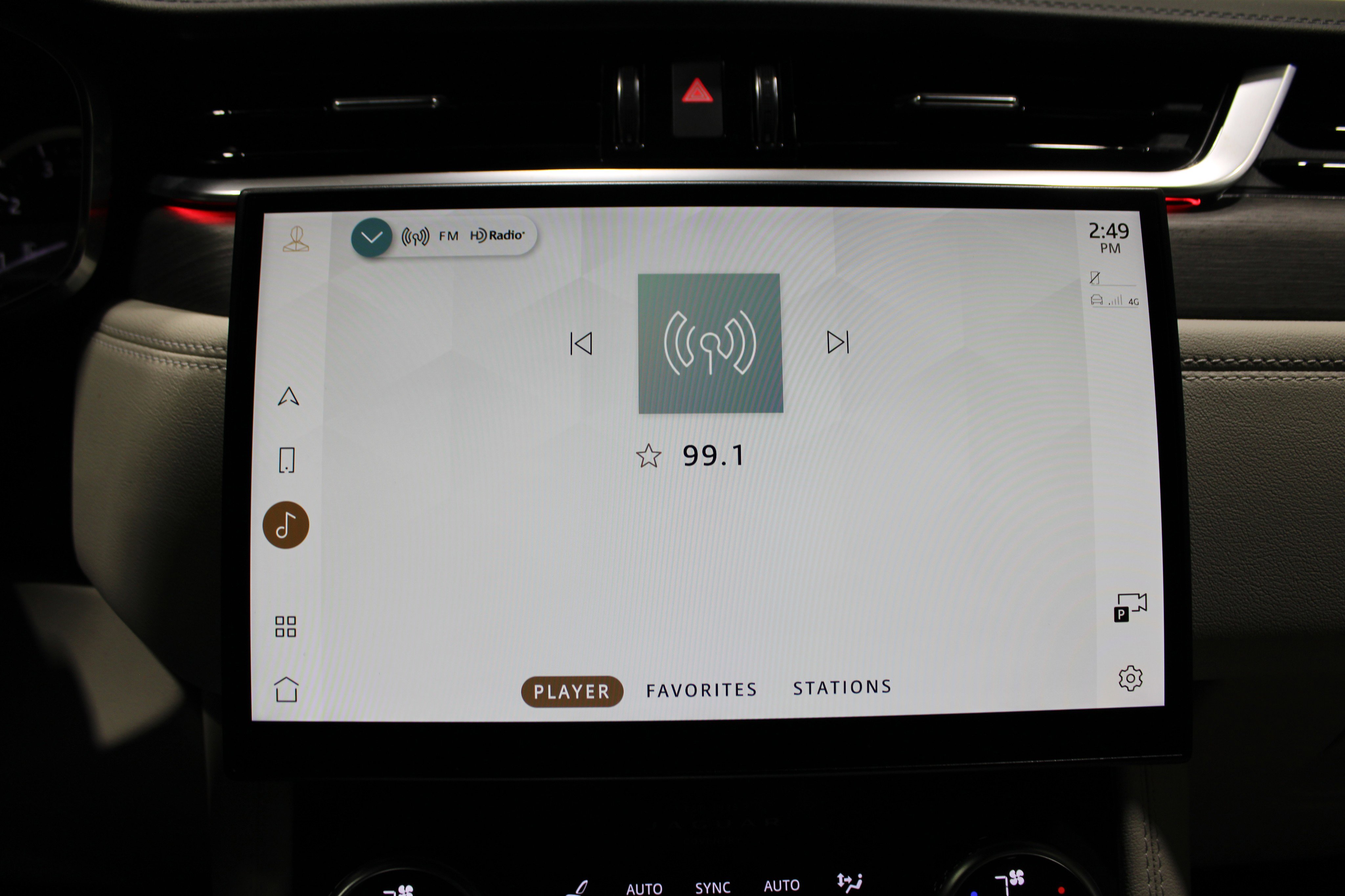 Used 2022 Jaguar F-PACE S image 15