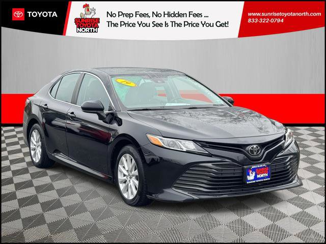 Certified 2019 Toyota Camry LE image 1