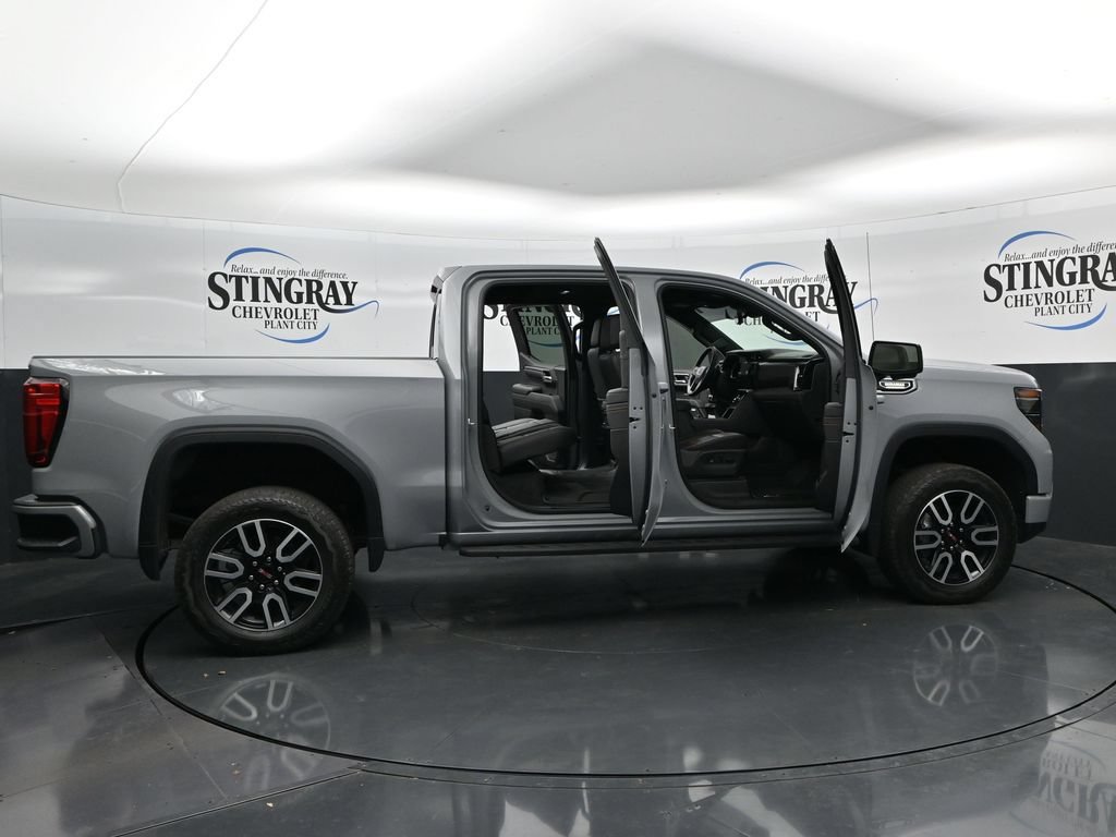 Used 2025 GMC Sierra 1500 AT4 w/ AT4 Premium Package AWD/4WD image 36