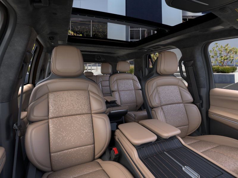 New 2026 Lincoln Navigator Black Label AWD/4WD image 10
