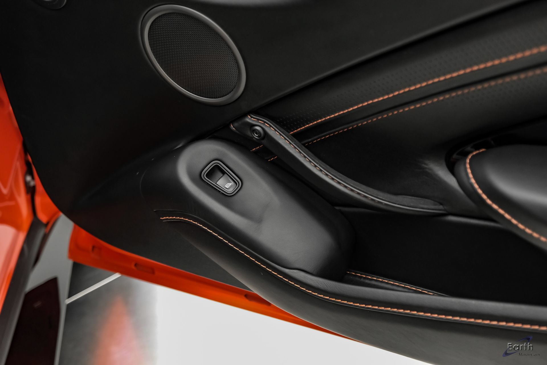 Used 2020 Aston Martin V8 Vantage Coupe RWD image 92