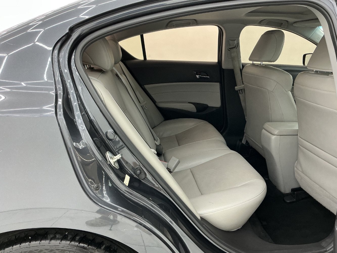 Used 2016 Acura ILX FWD image 21