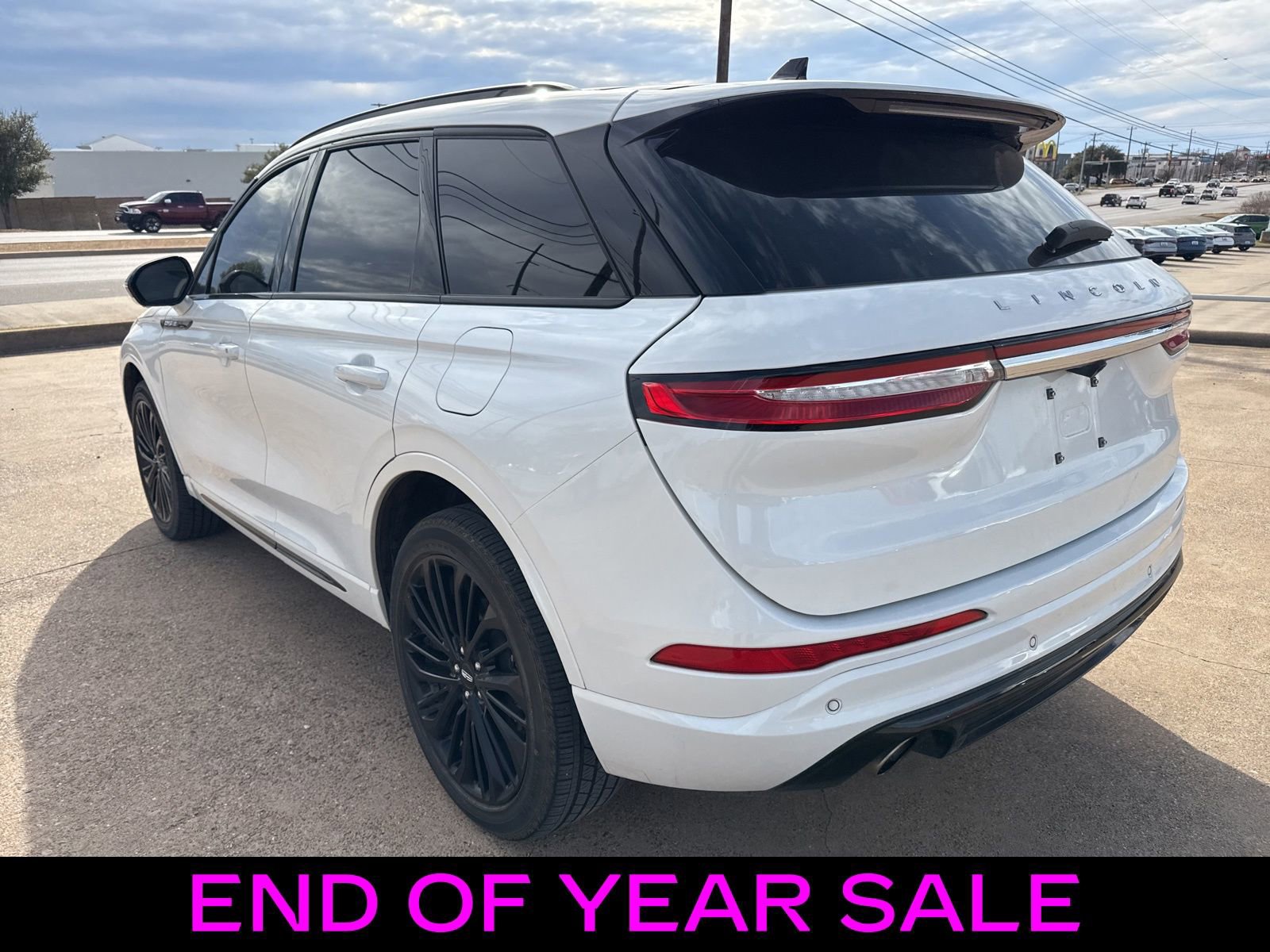 Used 2023 Lincoln Corsair Reserve w/ Equipment Group 201A image 5