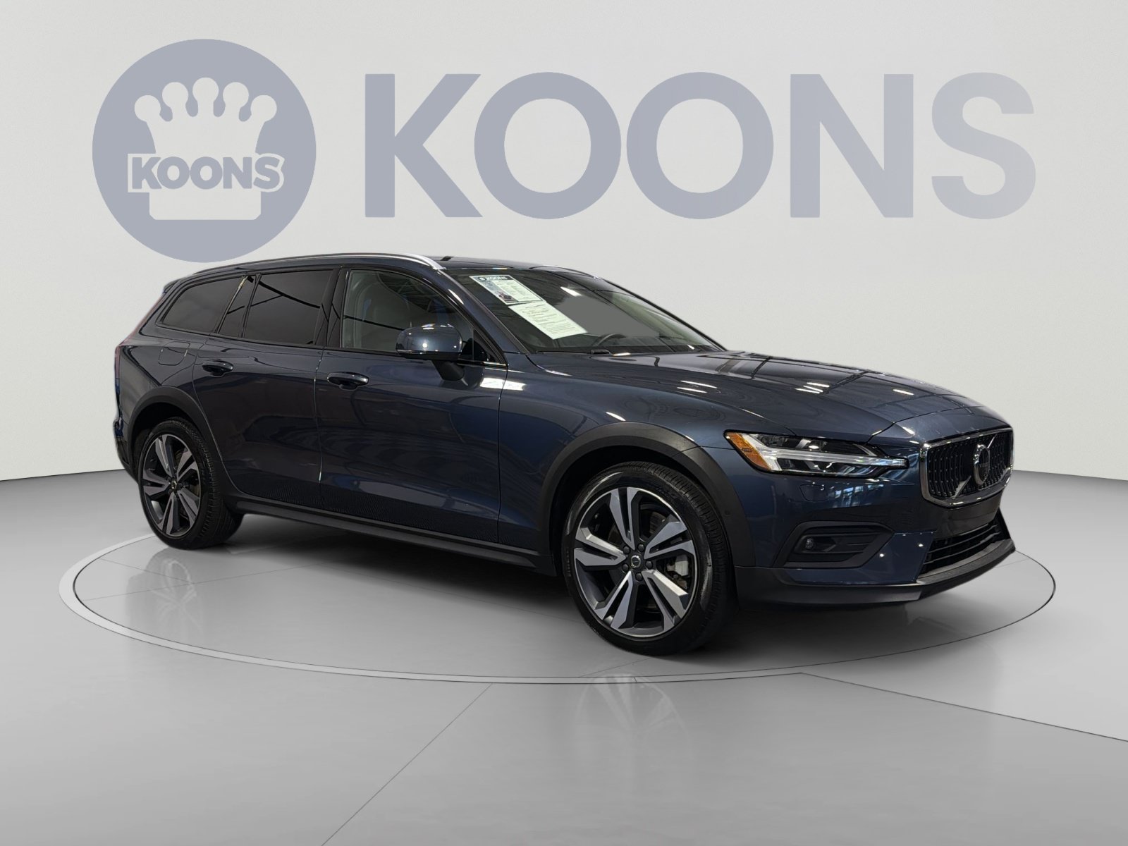 Used 2025 Volvo V60 B5 Cross Country Plus AWD/4WD image 10
