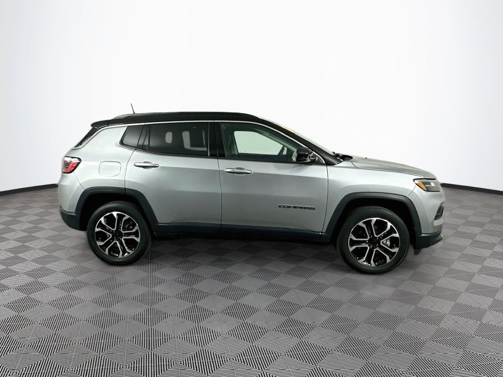 Certified 2022 Jeep Compass Limited AWD/4WD image 13