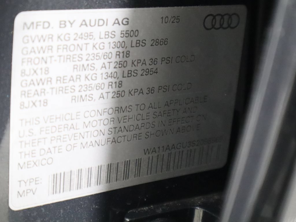 Used 2025 Audi Q5 Premium w/ Convenience Package AWD/4WD image 33