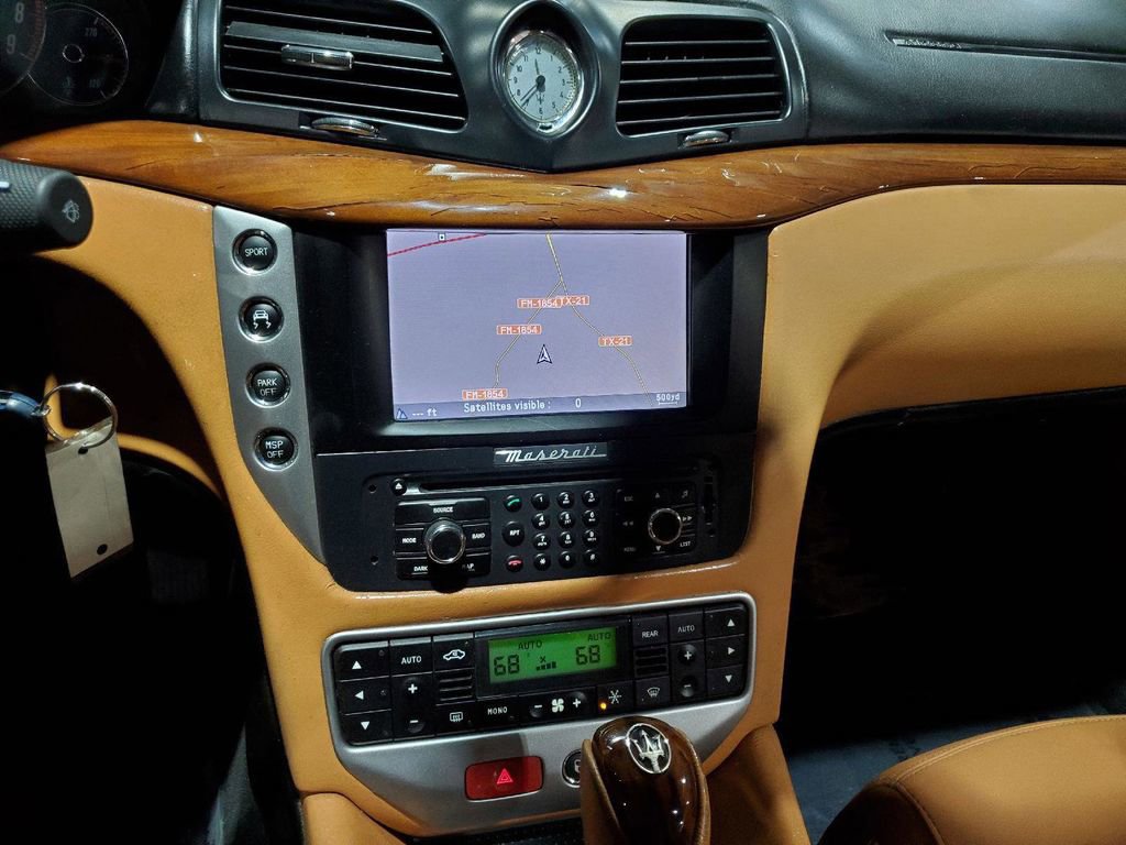 Used 2011 Maserati GranTurismo Coupe image 23