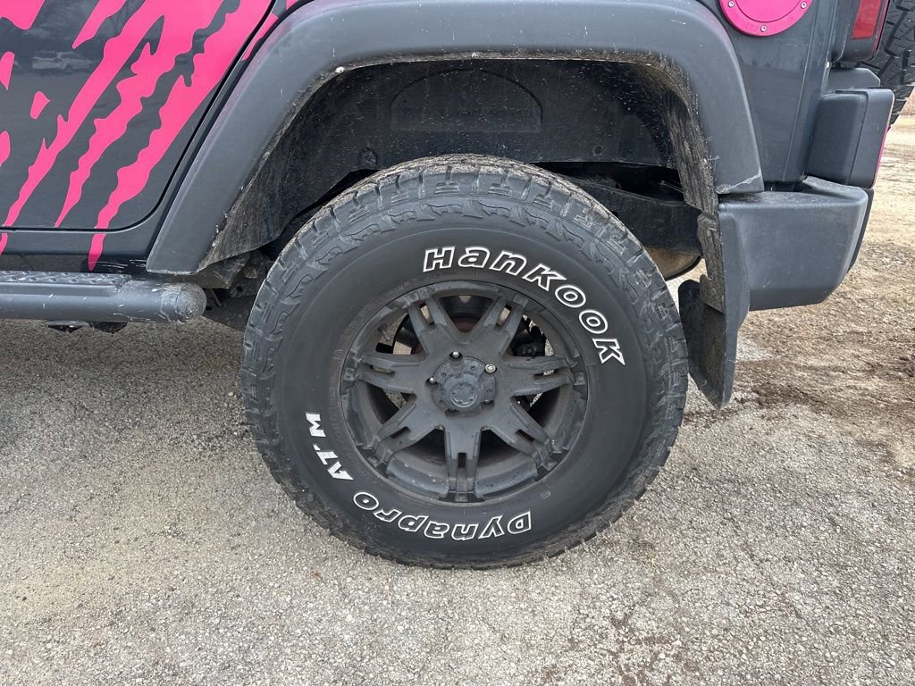 Used 2017 Jeep Wrangler Unlimited Sport w/ Connectivity Group image 15