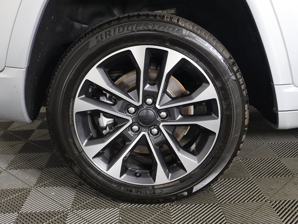 Used 2021 Jeep Grand Cherokee L Overland w/ Luxury Tech Group IV image 28