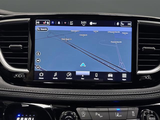 New 2026 Chrysler Pacifica Limited w/ Trailer Tow Group image 10