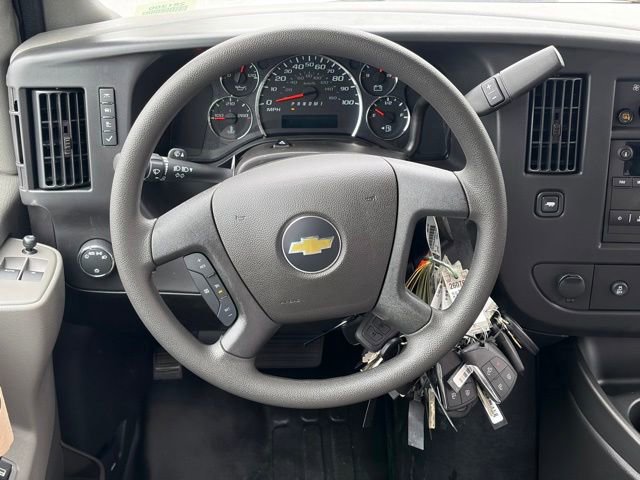 New 2026 Chevrolet Express 2500 w/ Driver Convenience Package RWD image 31