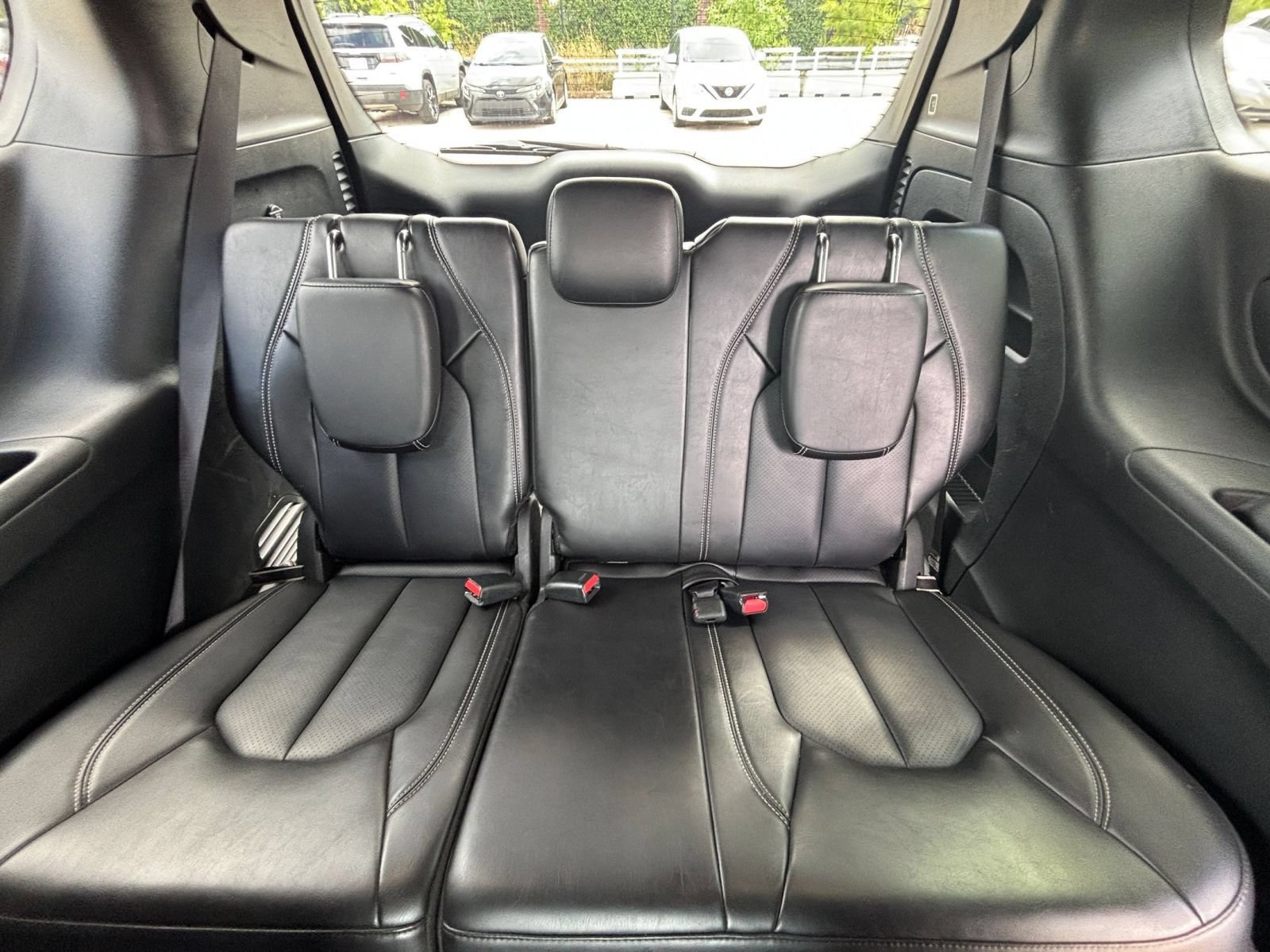 Used 2025 Chrysler Pacifica Select FWD image 30