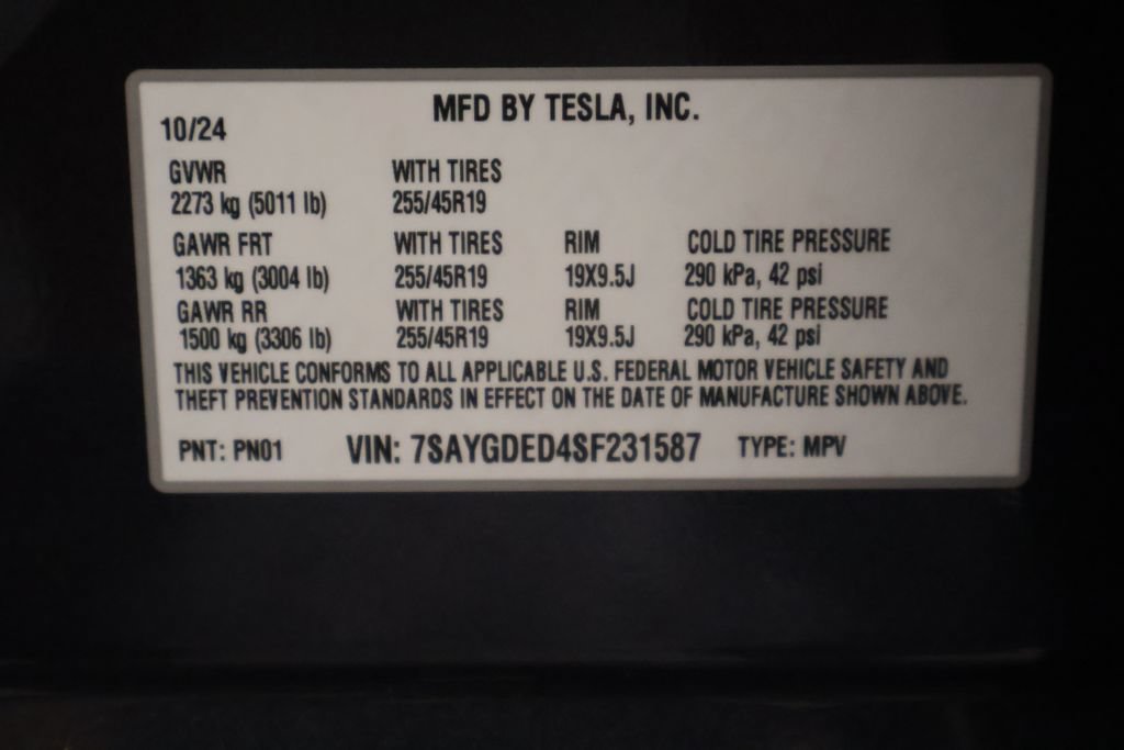 Used 2025 Tesla Model Y Long Range RWD image 17