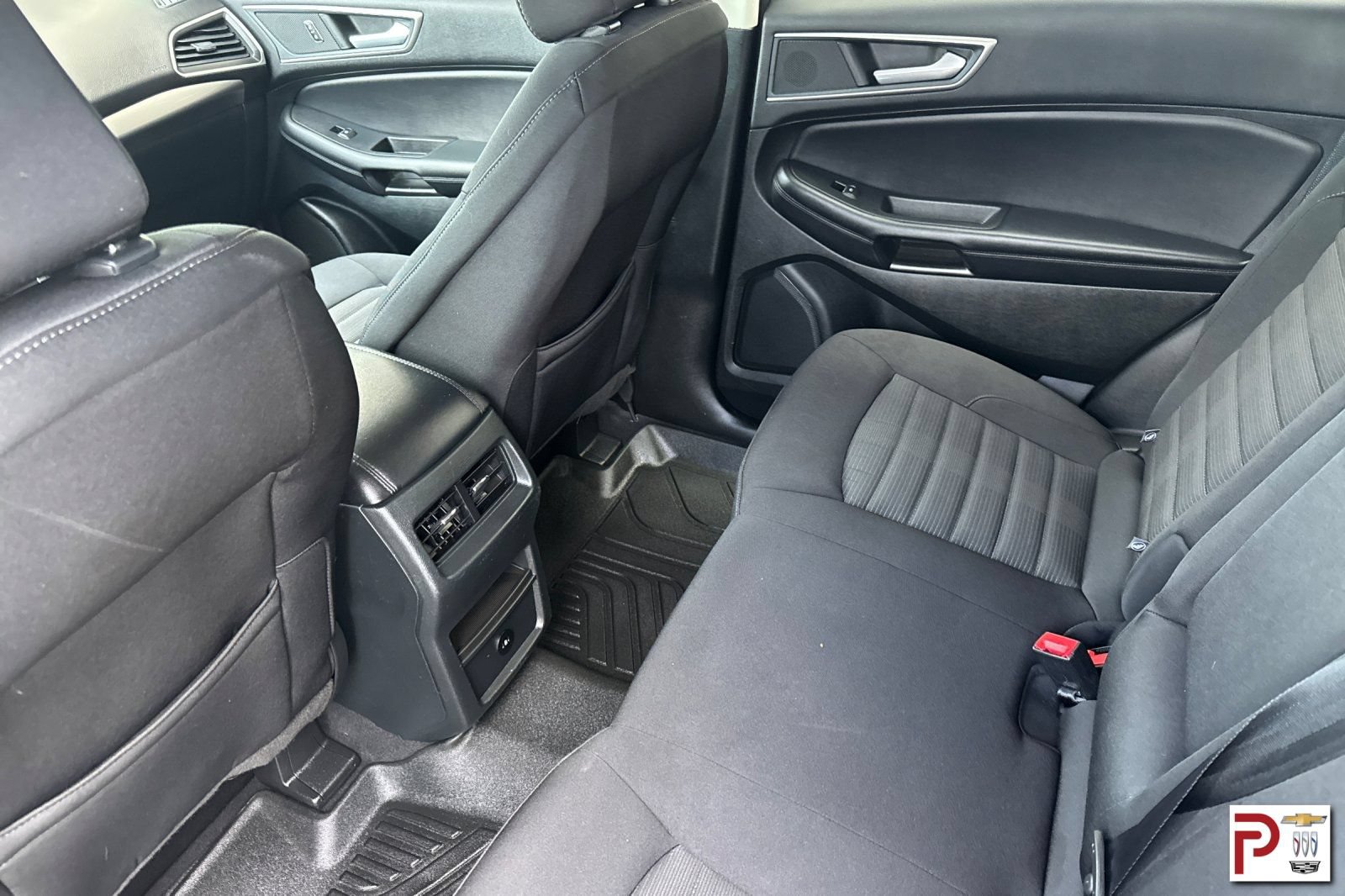 Used 2024 Ford Edge SEL AWD/4WD image 13