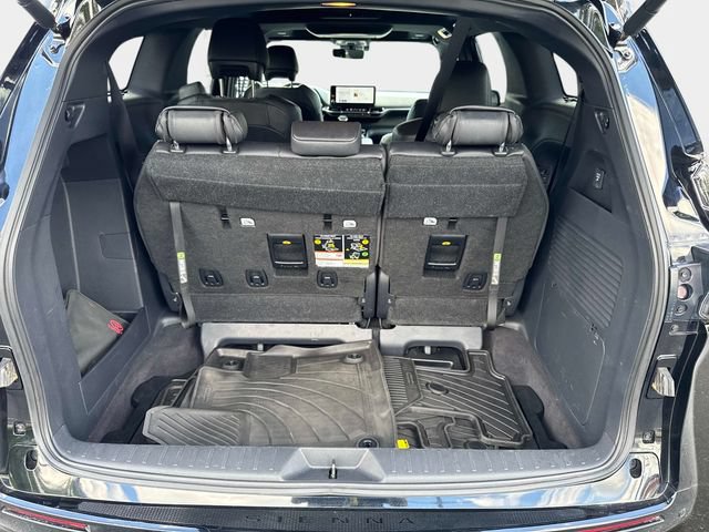 Used 2025 Toyota Sienna Platinum AWD/4WD image 5