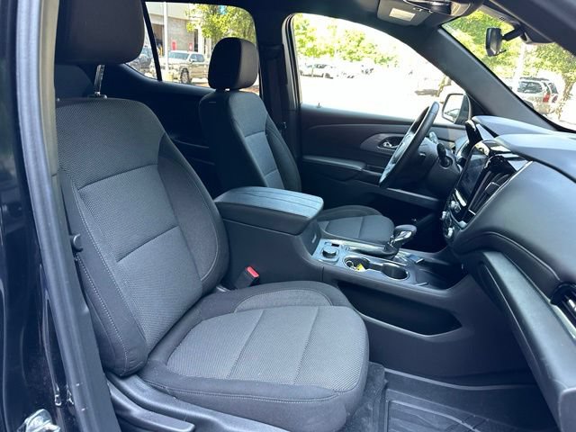 Used 2023 Chevrolet Traverse LT w/ LPO, Floor Liner Package AWD/4WD image 24