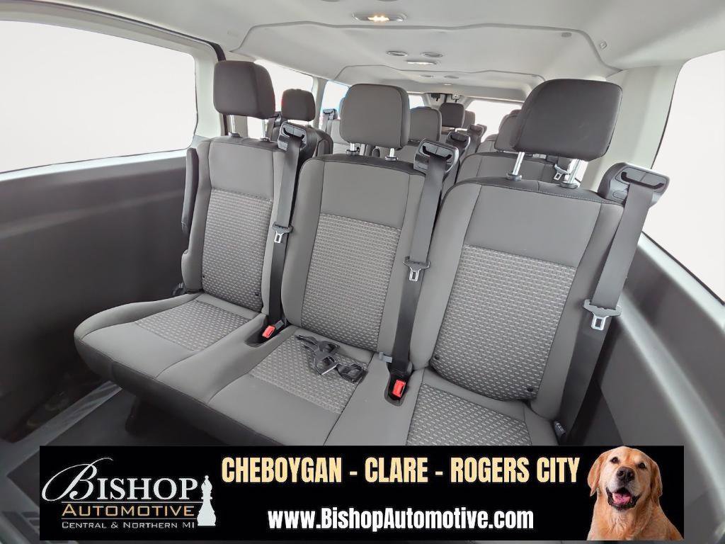 Used 2023 Ford Transit 350 XLT image 30