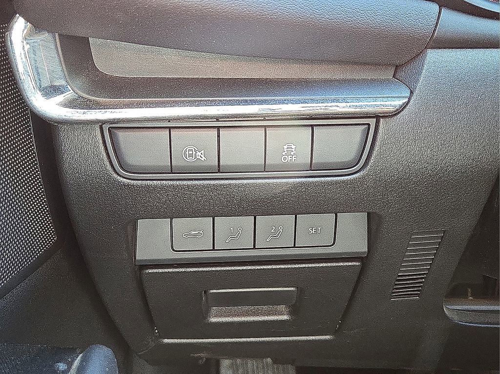Used 2024 MAZDA MAZDA3 s image 24