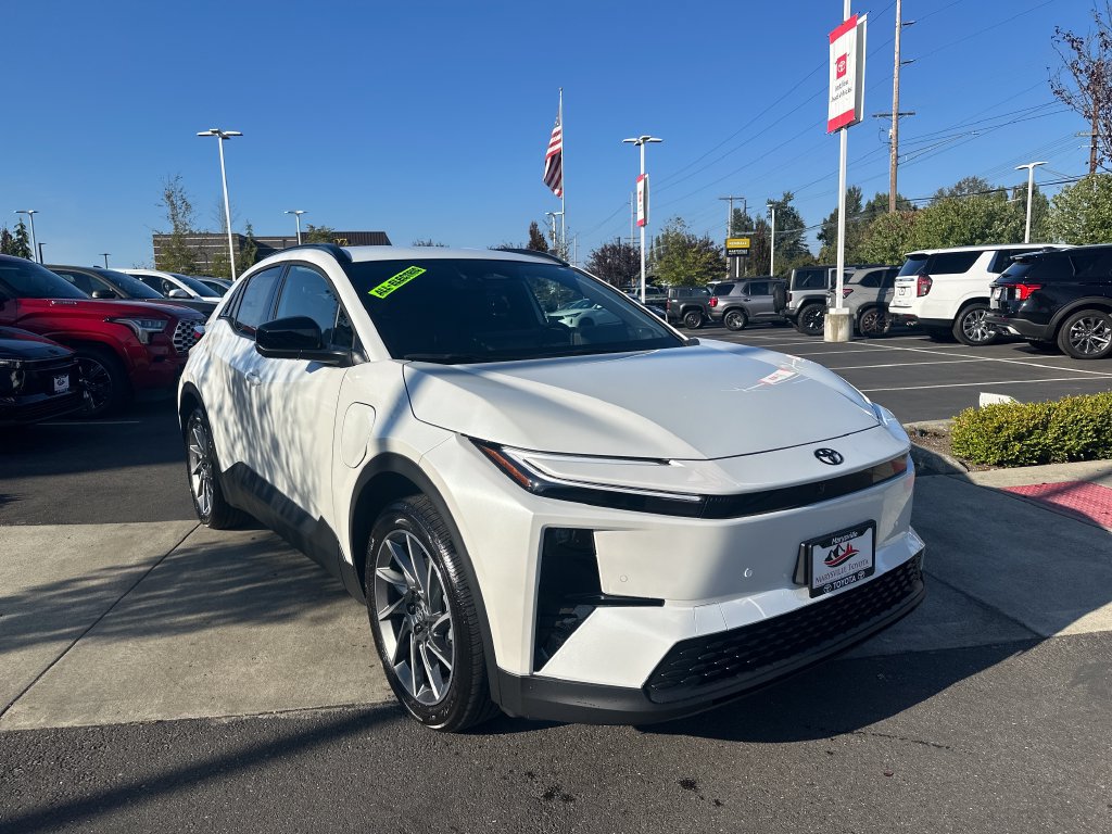 New 2026 Toyota C-HR AWD/4WD image 7